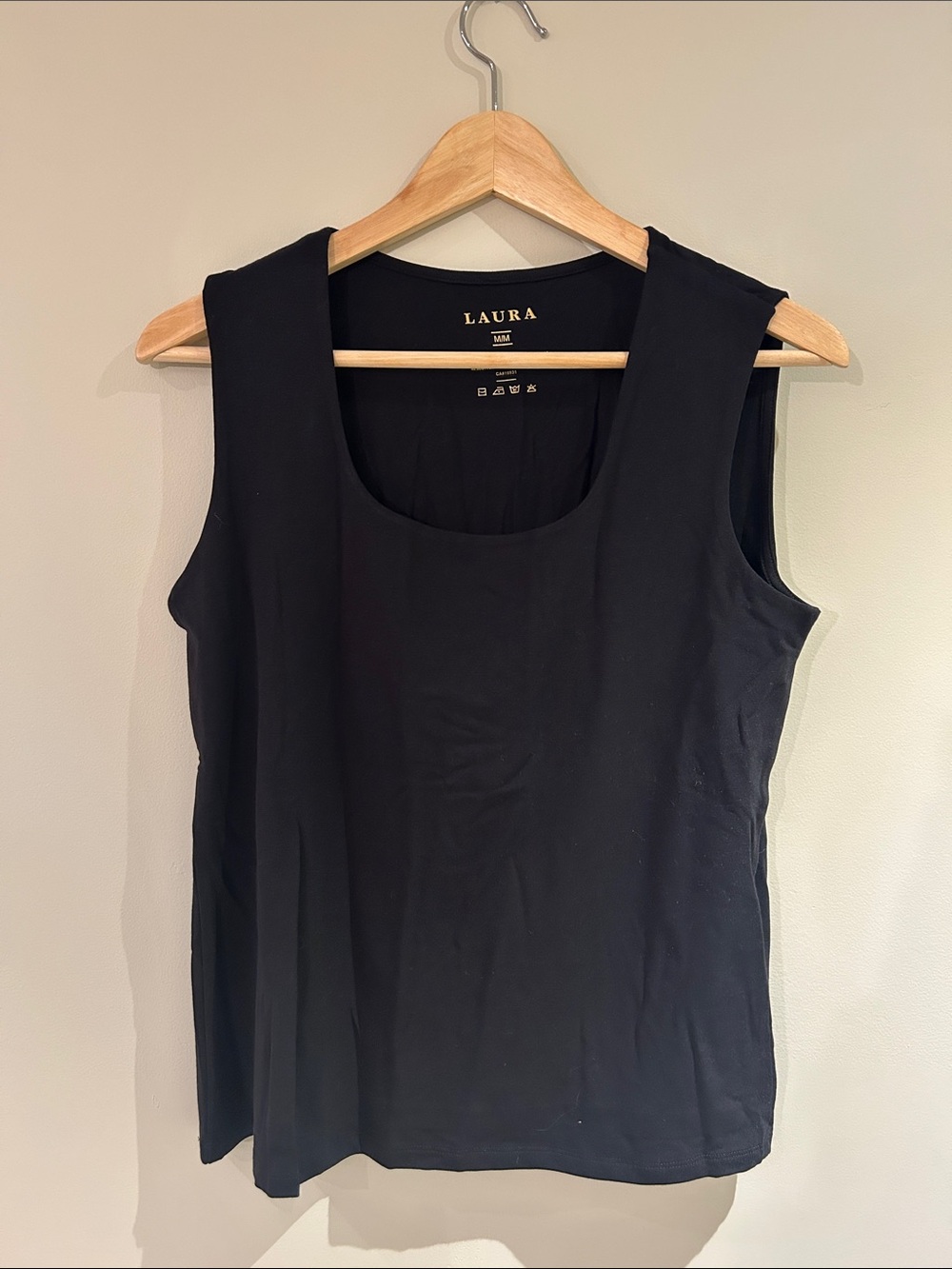 Laura Black Scoop Neck Tank Top